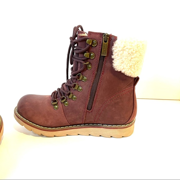 Royal Canadian Lethbridge Winter Boots - Picture 6 of 11